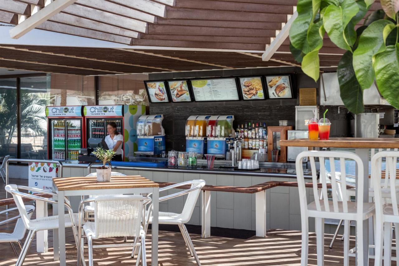 King Solomon By Isrotel Collection Eilat Dış mekan fotoğraf The bar at the pool